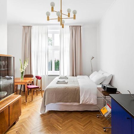 Wesola Apartments Краков Экстерьер фото