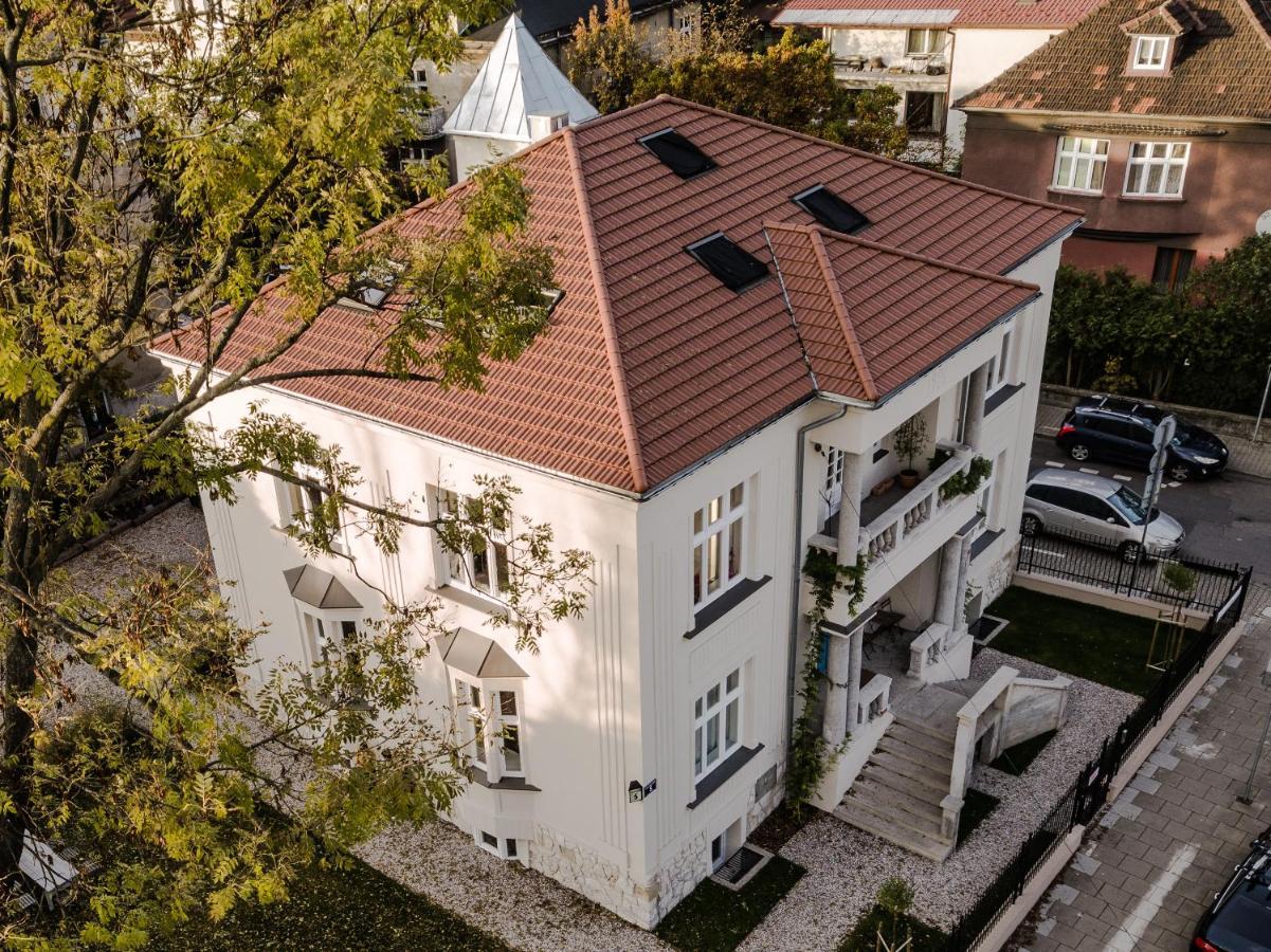 Wesola Apartments Краков Экстерьер фото